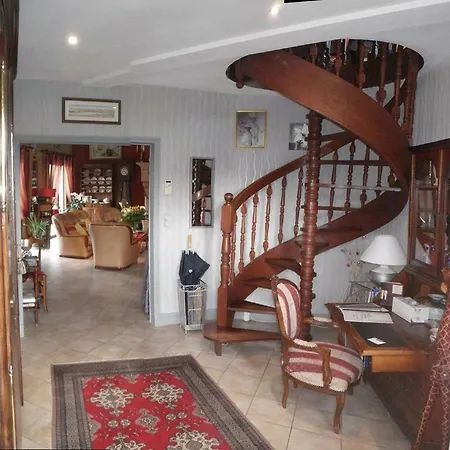 Chez Marie Et Jean Francois *